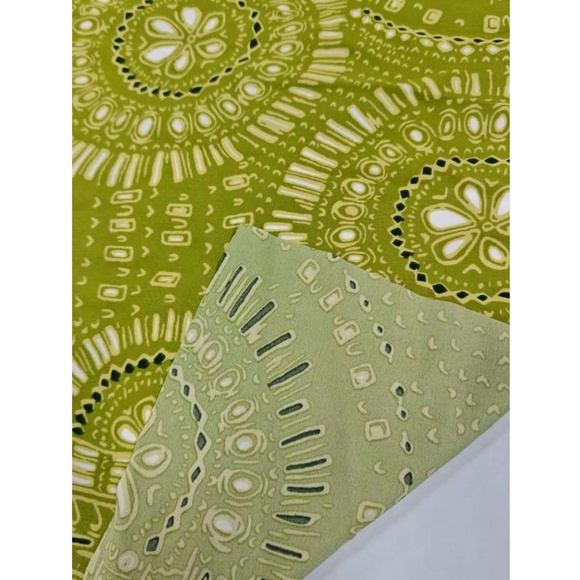 Green Floral Abstract Boho Batwing Sleeve Loose Fitting Shirt - Picture 7 of 10